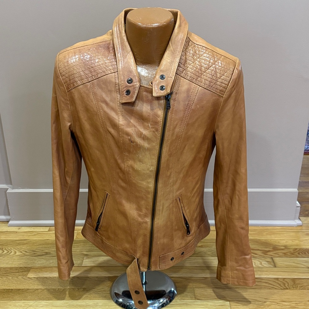 Vera Pelle Tan Leather Jacket with Quilted Detail